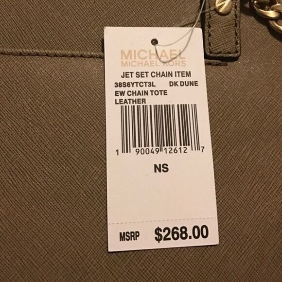 ✨4XHP✨Jet Set Leather Chain Tote✨ - Picture 4 of 4